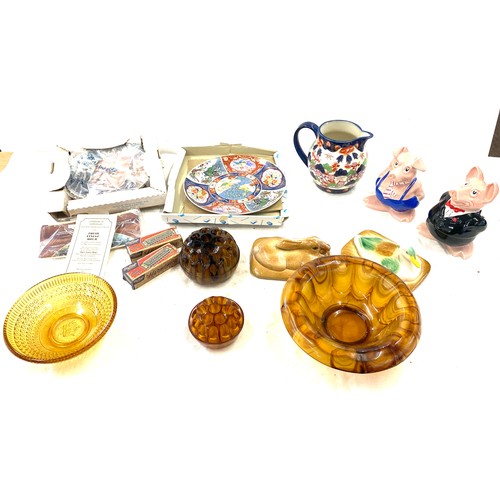 274 - Large selection of miscellaneous includes vintage glass bowl and flower holder etc