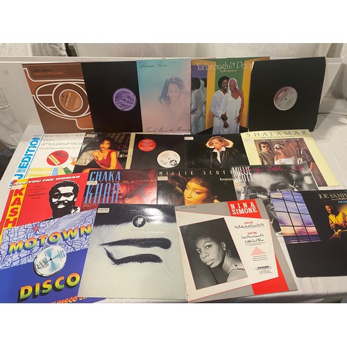 64 - Large selection of 12inch Dance and R&B singles to include Juliet Roberts, Diana Ross, Evelyn King