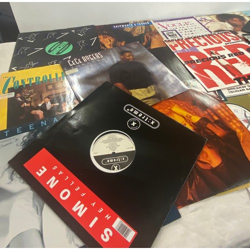 72 - Selection of assorted soul, dance and R&B records includes CeCe rodgers, Tina Maria, The controllers... 