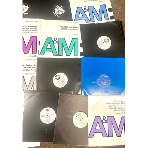 152 - Large selection of 12inch Soul, Dance and R&B singles to include DJ promo, Aretha Franklin, Sonic Su... 