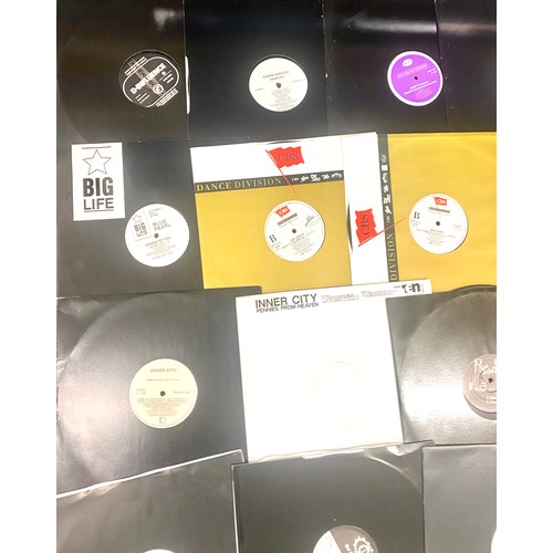 160 - Large selection of 12inch Soul, Dance and R&B singles to include DJ promo, Caron Wheeler, Feel it, B... 