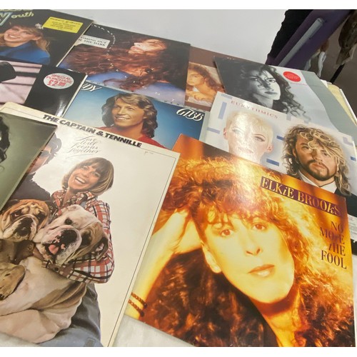 189 - Selection of assorted Vinyl records to include Gloria Estefan, Eurthymics, Whitney Houston etc