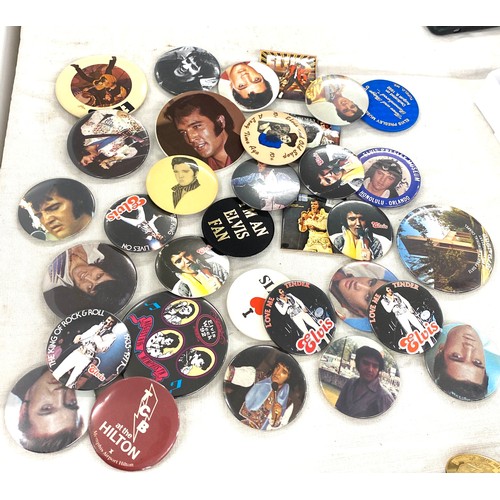 385 - Selection of assorted Elvis badges