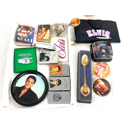 386 - Selection of Elvis Presley memorabilia includes Lighters, Spoon etc