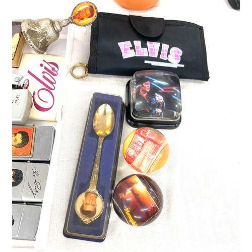 386 - Selection of Elvis Presley memorabilia includes Lighters, Spoon etc