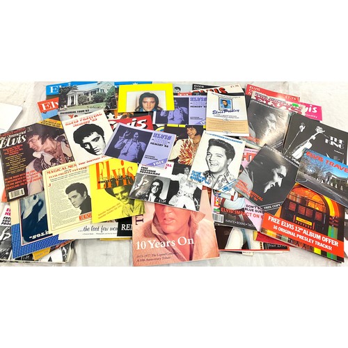 323 - Large selection vintage Elvis Presley memorial magazines / issues/ paper cuttings