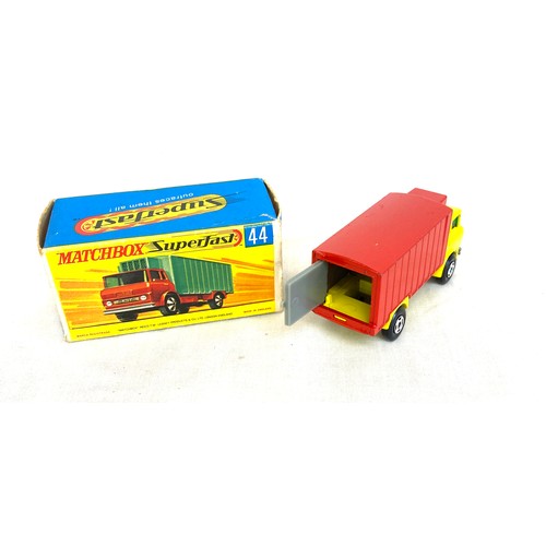 519 - Matchbox Superfast 44 Refrigerator truck with original box