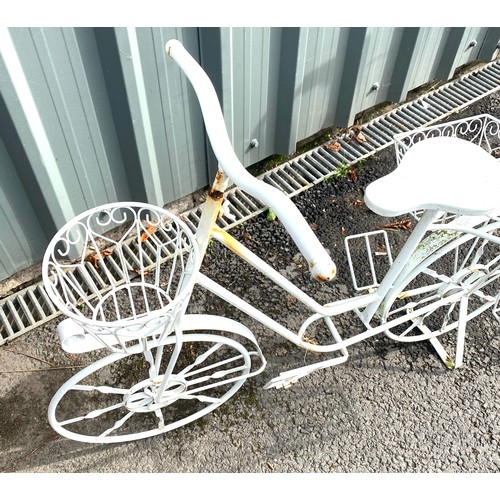 101D - Vintage metal bike with plant stands