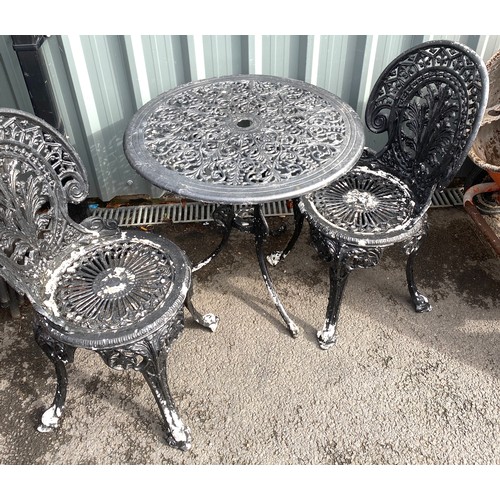 100Y - Aluminium bistro table and 2 chairs