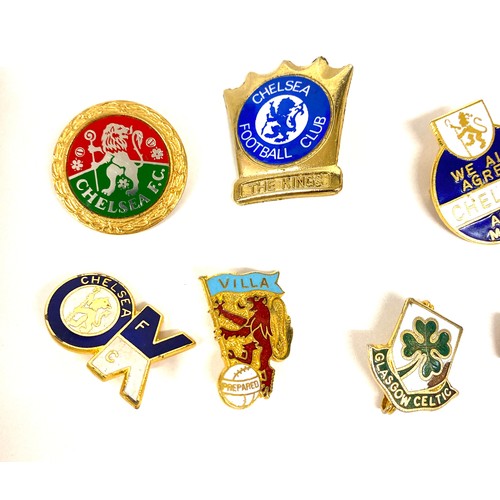 424 - Selection of vintage Chelsea, Arsenal, Wales, Celtic football sports pin badges