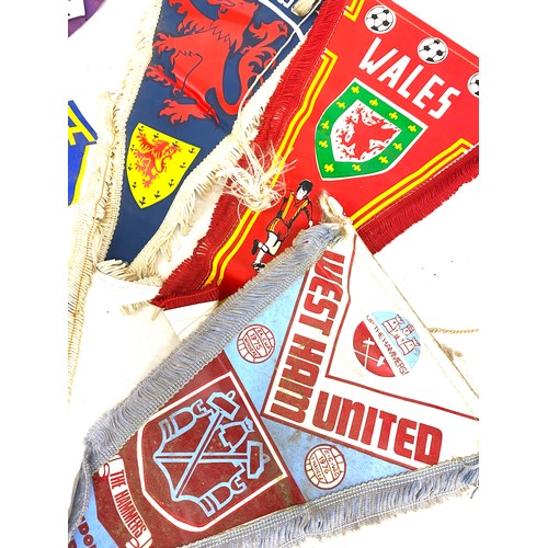 448 - Selection of vintage football pennants includes Scotland, Chelsea, Wales, Brazil and 2 chelsea roset... 