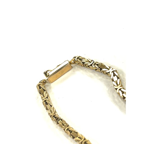 390 - Ladies 9ct gold bracelet, hallmarked 375 total weight 8.9g