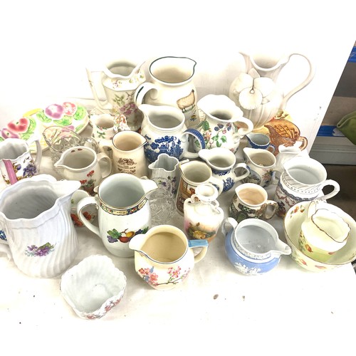 318 - Large selection of pottery miscellaneous to include jugs, saucers, cups, plates etc