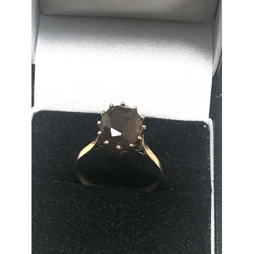 264 - 9ct Gold Claw Set Smokey Quartz Ring (2.3g)