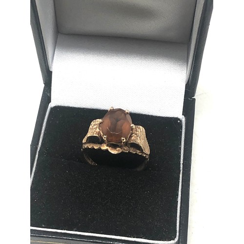 314 - 9ct Gold Textured Band Citrine Ring (3.2g)