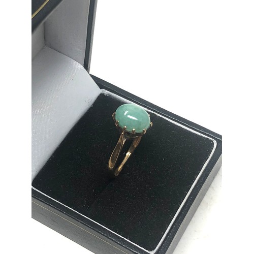 215 - 9ct Gold Jade Cocktail Ring (2.7g)