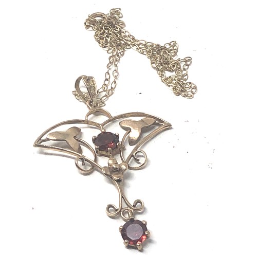 137 - 9ct Gold Antique Garnet Lavalier Pendant Necklace (1.9g)