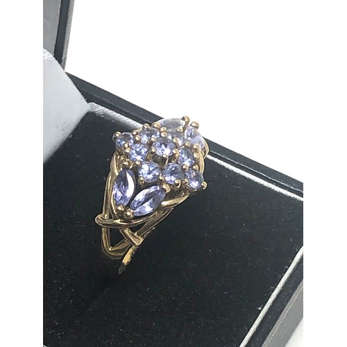 145 - 9ct Gold Tanzanite Cluster Dress Ring (4.2g)