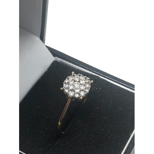 204 - 9ct Gold Diamond Cluster Dress Ring (2.4g)