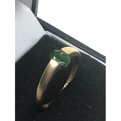 243 - 9ct Gold Diopside Ring (2g)