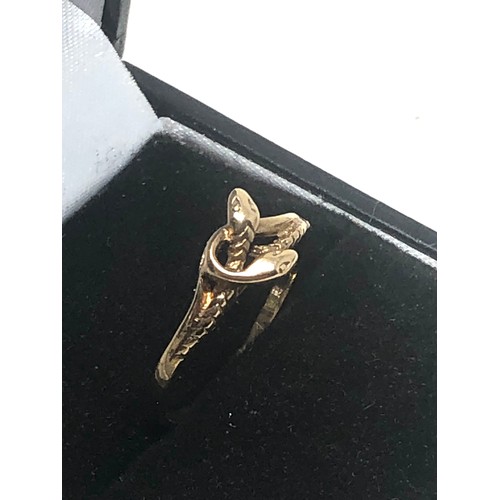 186 - 9ct Gold Vintage Twin Snakes Ring (1.2g)