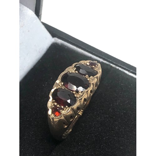 133 - 9ct Gold Vintage Garnet Gypsy Setting Ring (3.5g)