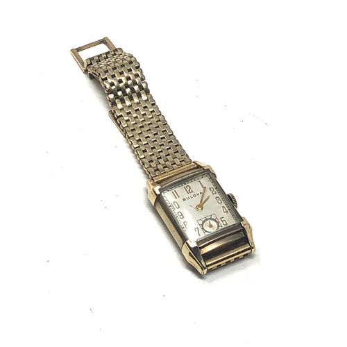 462 - Gents Vintage Bulova wristwatch the watch is ticking