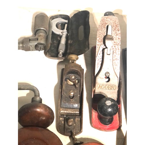 483 - Collection of vintage tools includes wood planes hand drills spirit levels etc