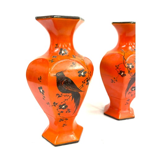 99 - Pair of 1930s Blythe vases each measures approx 9 inches tall