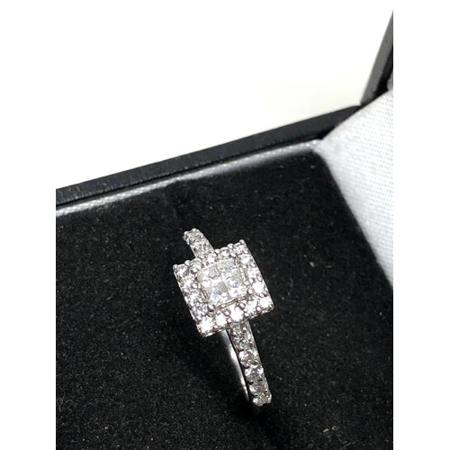 77 - Fine 950 platinum diamond ring set with 0.50ct diamonds