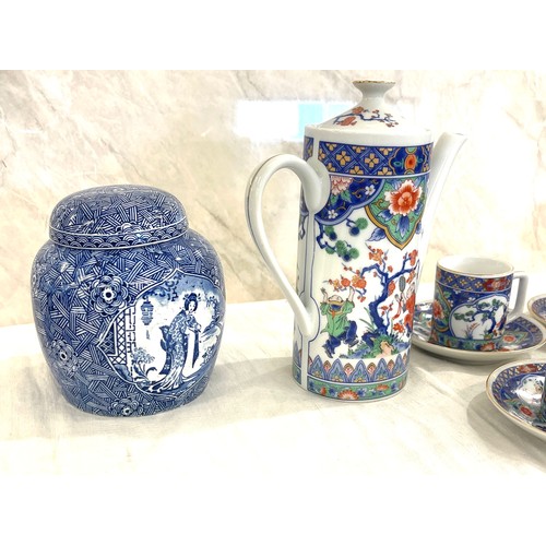 130 - Selection of oriental pottery to include cups, saucers, ginger jars etc, markings to base
