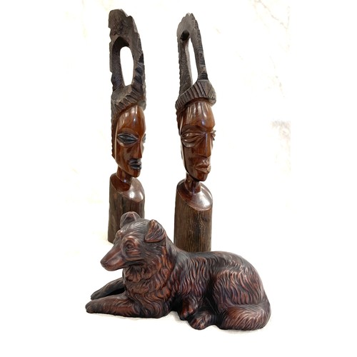 119 - Resin dog ornament, 2 carved wooden figures