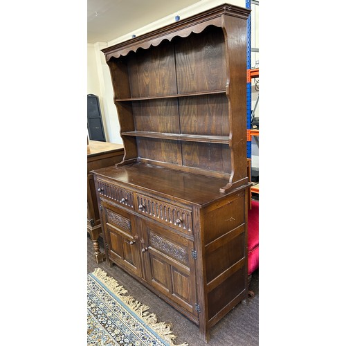 550 - Oak welsh dresser, 2 door, 2 drawer, 2 Shelf plate rack back, approximate measurements Height 70 inc... 