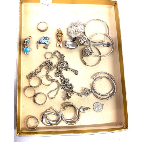 412 - Hallmarked Silver items to include fish, rings etc