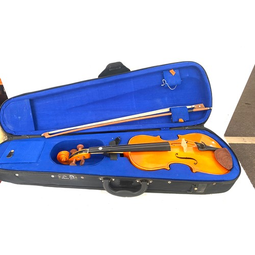 263 - The Stentor violin with all parts and named Stentor case