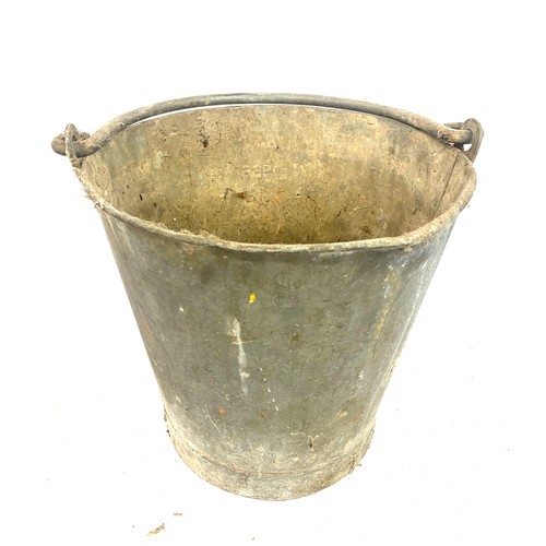 189 - Vintage galvanised bucket, 12 inches tall