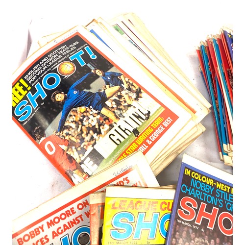 216 - Selection of vintage Shoot magazines