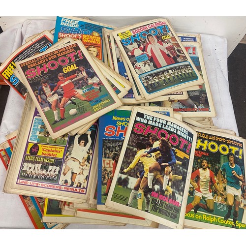 216 - Selection of vintage Shoot magazines