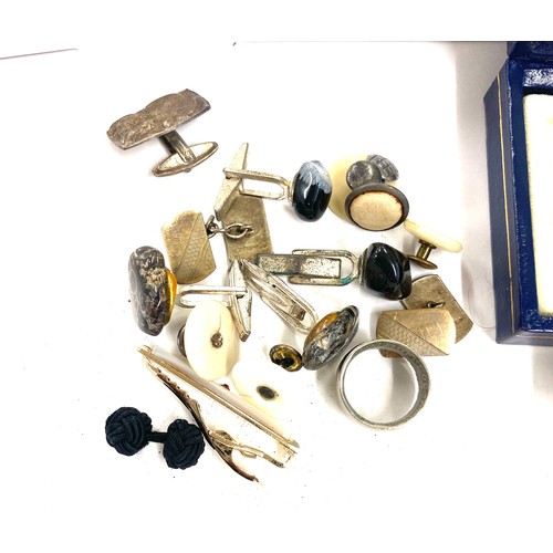 445 - Selection of assorted cufflinks includes 1 silver pair etc