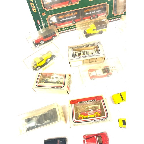 198 - Large selection of assorted die cast cars includes Eddie stobart, days gone etc