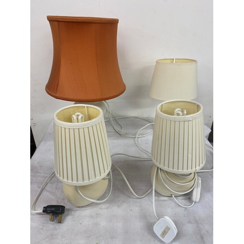 237 - Selection of 4 assorted table lamps, untested