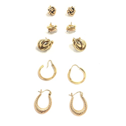 516 - Selection of ladies gold earrings includes 9ct gold (7.3g) and 14ct gold (2g)