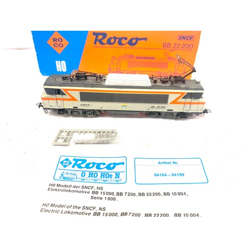 66 - Roco SNCF 22200 Electric locomotive, boxed