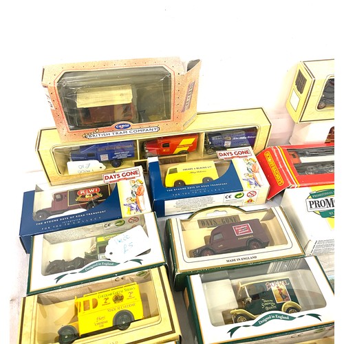 197 - Large selection of boxed die cast cars includes Days Gone, corgi, Hornby etc