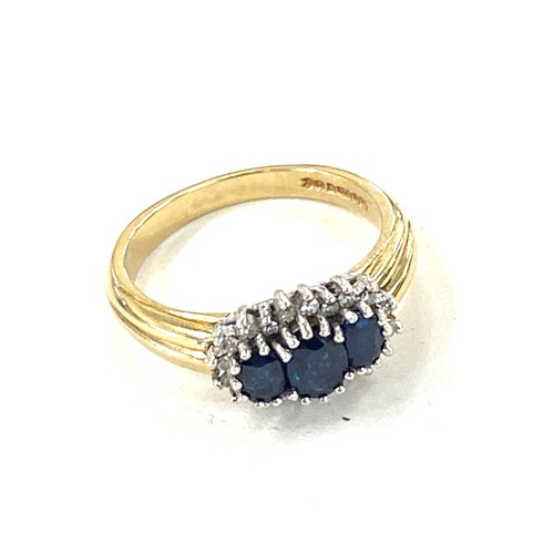 457 - Vintage 9ct gold diamond and sapphire ring marked 9ct total weight 3.2grams uk ring size N