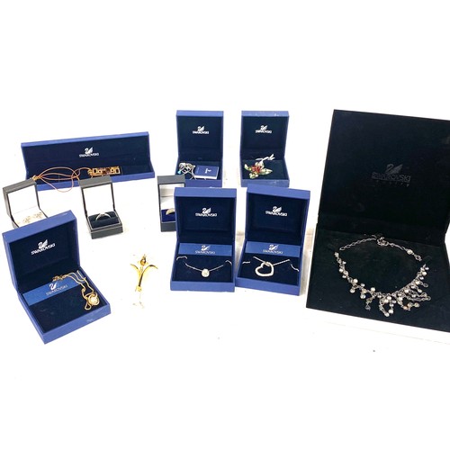 465 - Selection of various swarovski jewellery items