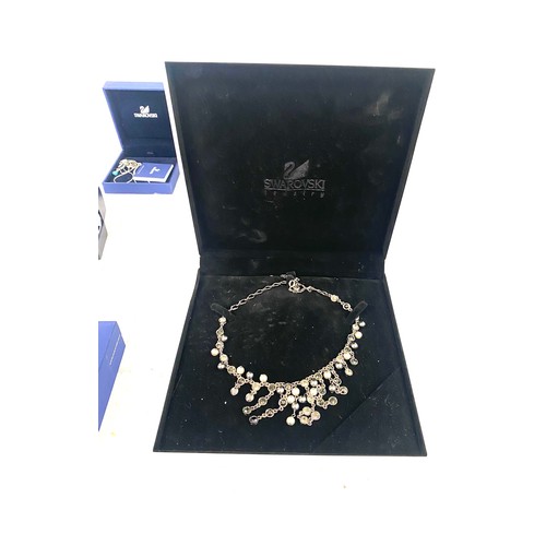 465 - Selection of various swarovski jewellery items