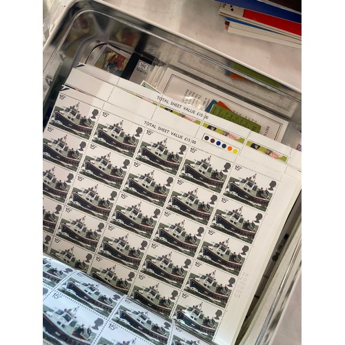 262 - Large selection of assorted stamps