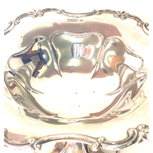 544 - Vintage silver 1906 silver hallmarked centerpiece/fruit bowl, London silver hallmarks total weight a... 