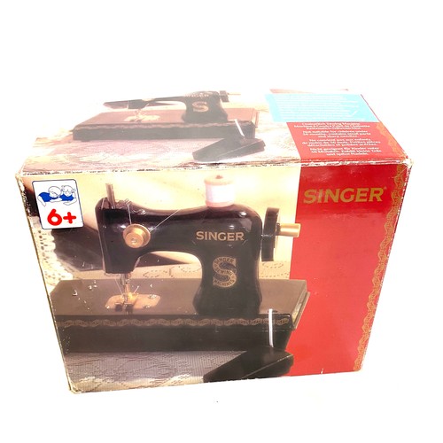 179 - Vintage boxed childs singer sewing machine